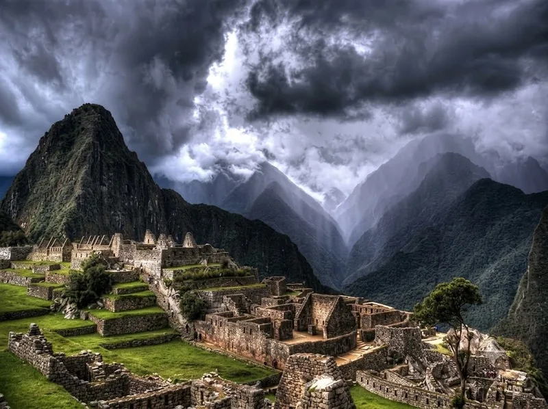 Machu Picchu mang vẻ đẹp khác biệt giữa mùa khô và mùa mưa