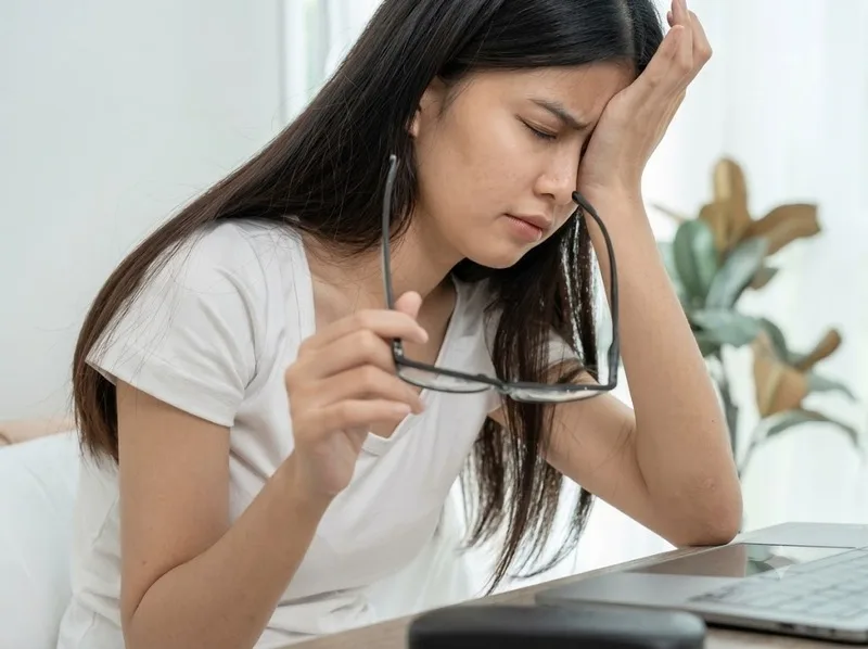 Mắt trái nữ giật hên hay xui cần phân biệt dân gian và khoa học